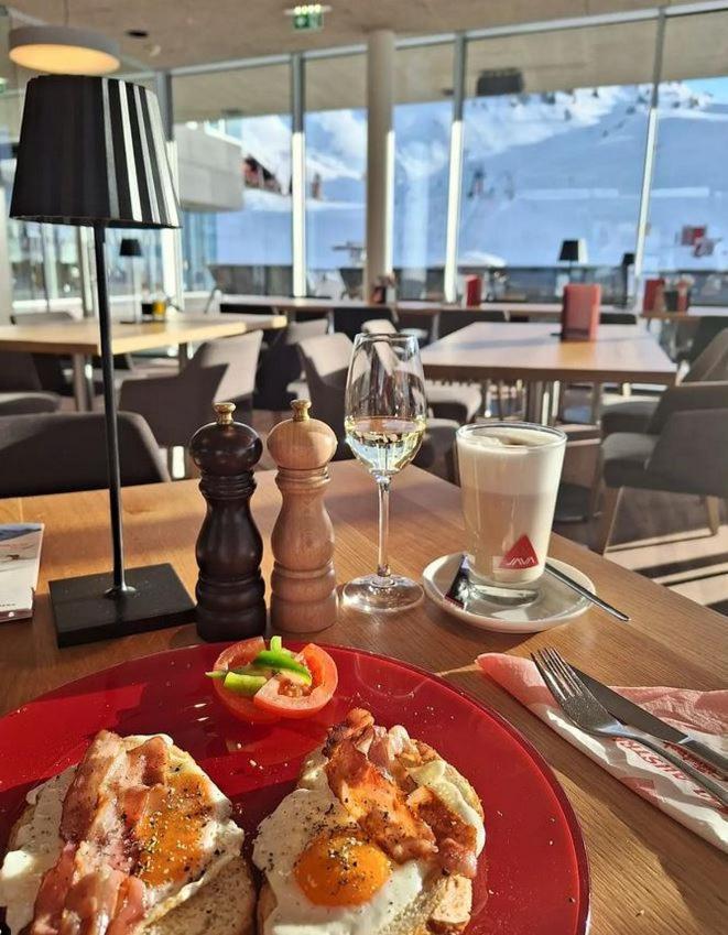 Hotel Ski Austria St.Christoph A.A. St. Christoph am Arlberg Extérieur photo